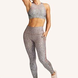 NWOT Peloton x WITH Riverstone Bra/Leggings SET - Sz M